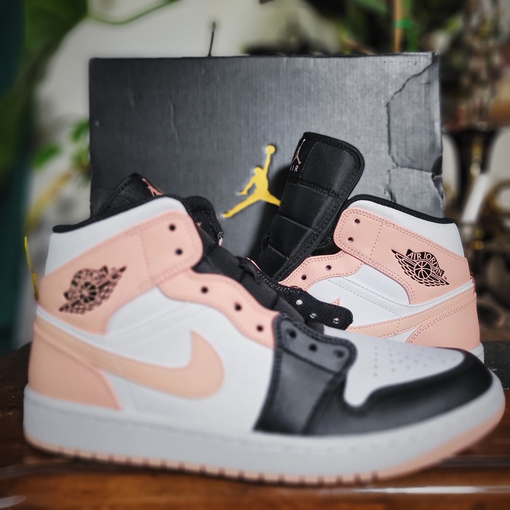 Air‎ Jordan Sneakers 1 Mid GS Crimson Tint Black White Streetwear Kicks 9Y